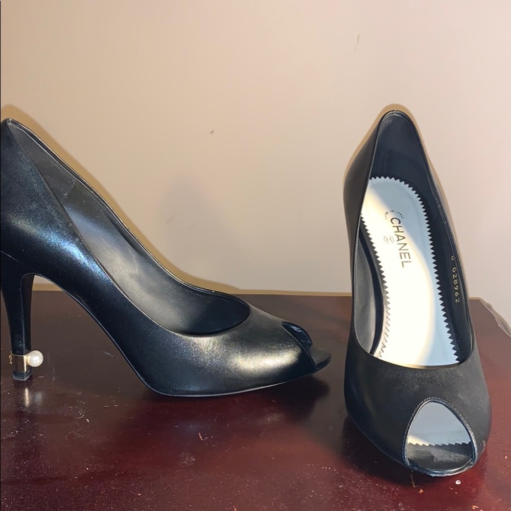Authentic Chanel Pumps